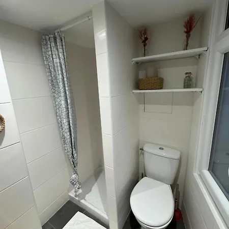 Unbeatable Location! Cozy Parisian Getaway For Two Apartment Paris
