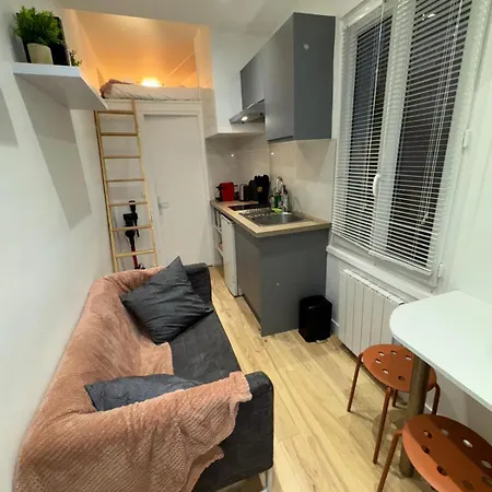 Apartment Unbeatable Location! Cozy Parisian Getaway For Two