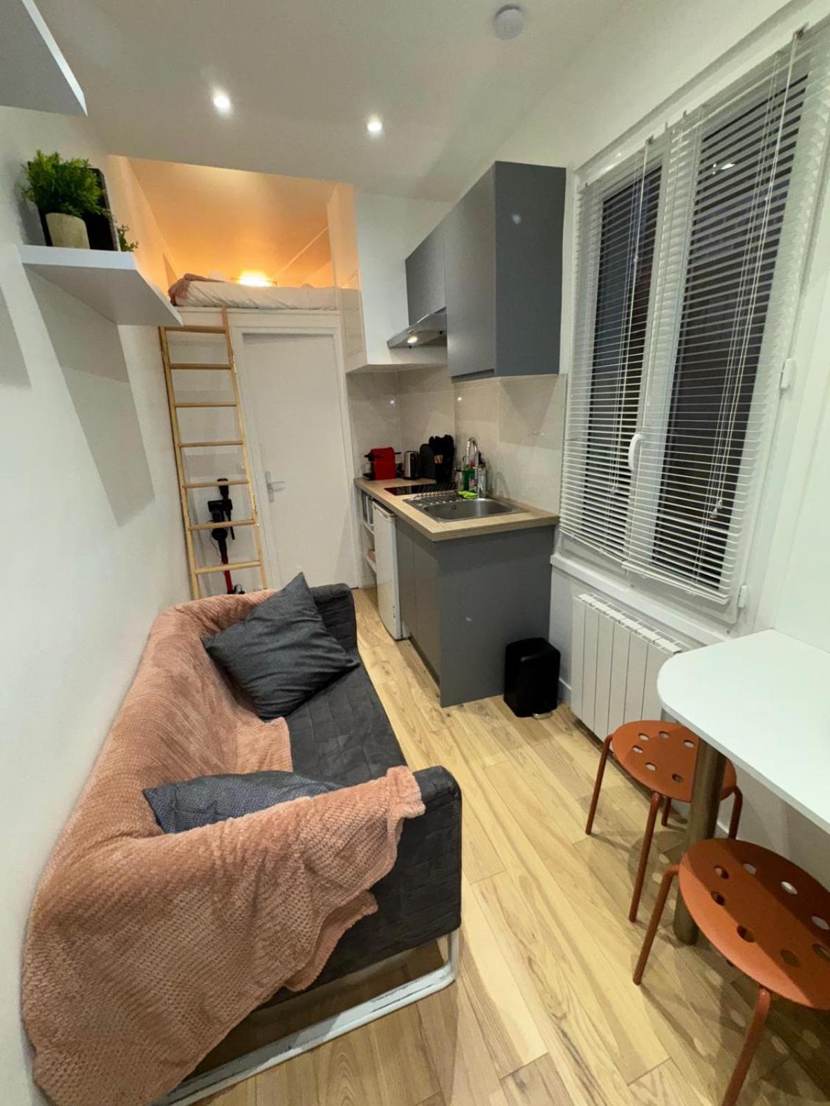 Apartment Unbeatable Location! Cozy Parisian Getaway For Two